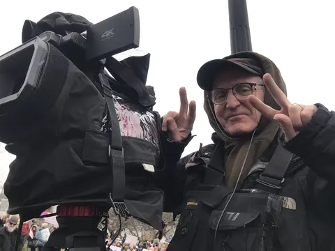 Chris livestreaming HandsOff!